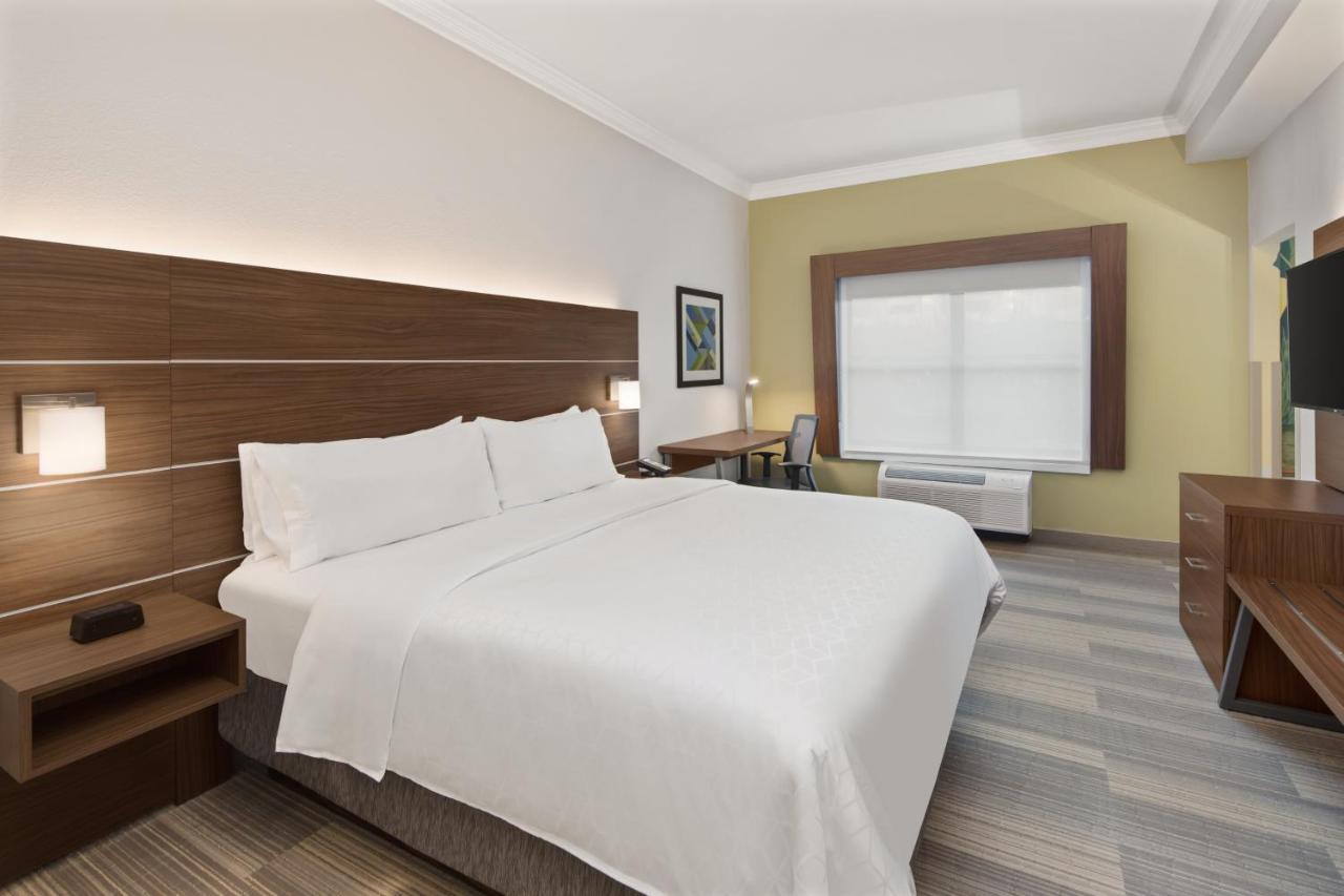 Holiday Inn Express Hotel & Suites Byron By Ihg Экстерьер фото