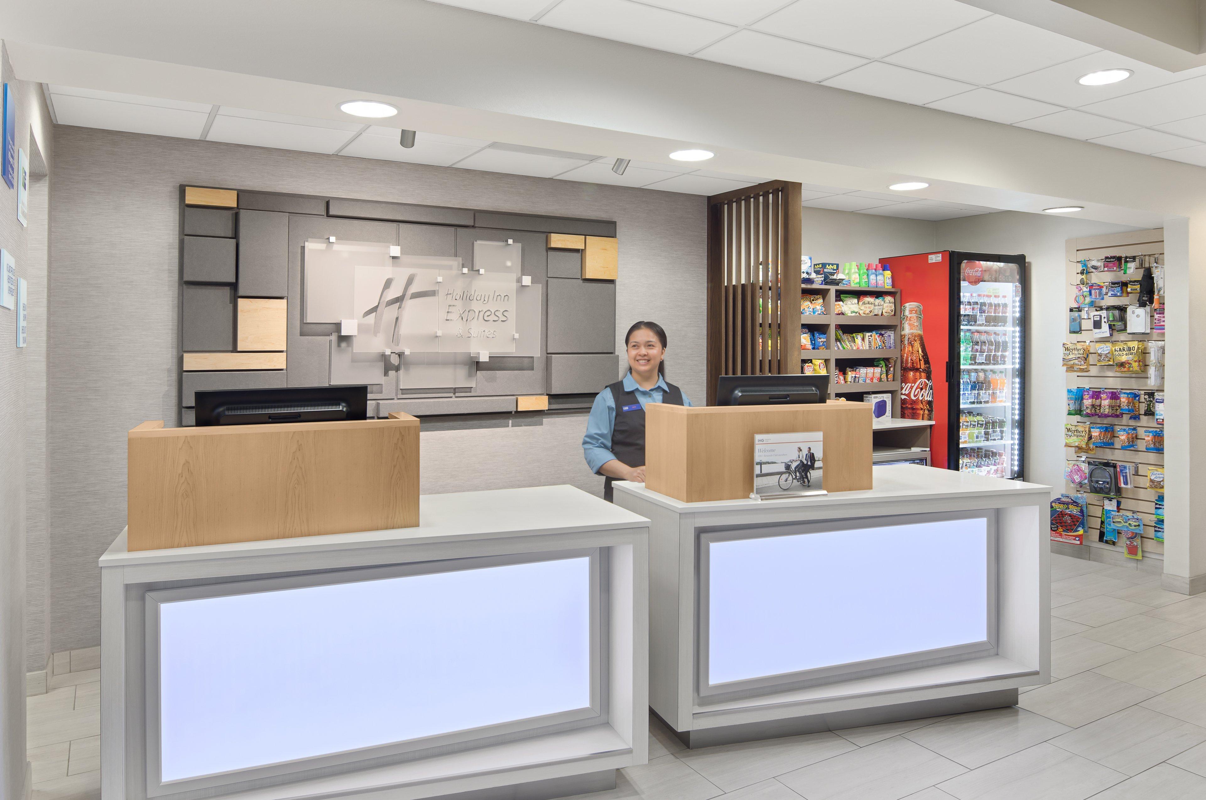 Holiday Inn Express Hotel & Suites Byron By Ihg Экстерьер фото