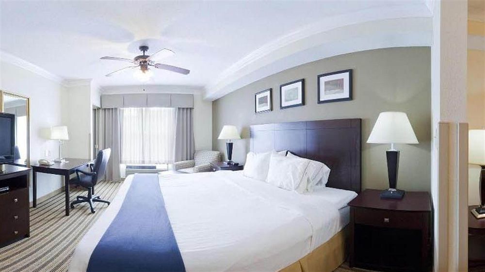 Holiday Inn Express Hotel & Suites Byron By Ihg Экстерьер фото